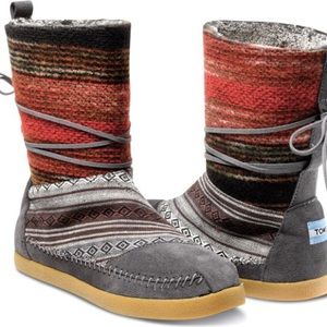 TOMS Nepal Boots